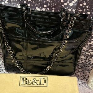 Be & D Glossy Black Shoulder Bag